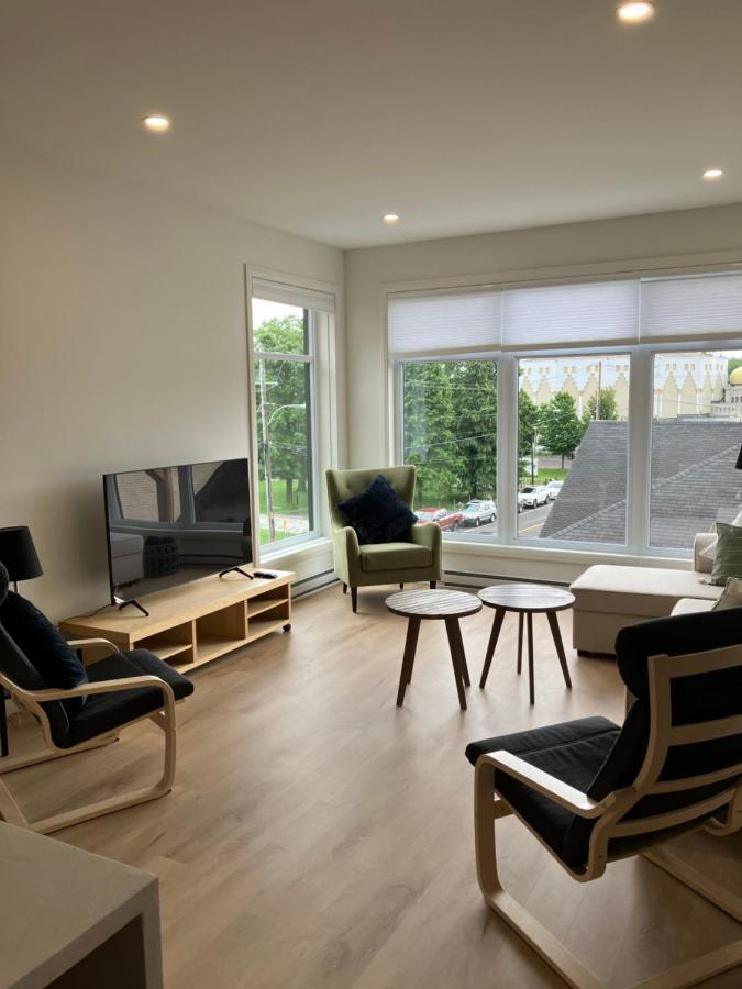 Yin Et Yang Apartment Sainte-Anne-de-Beaupre Exterior photo